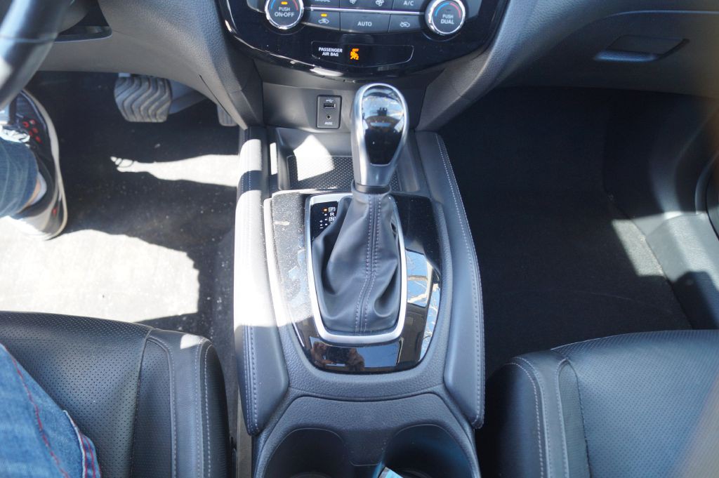 2017 Nissan Rogue Image 22