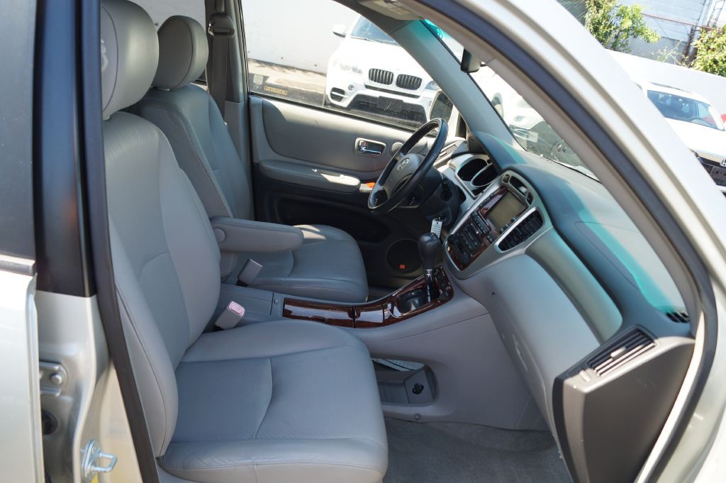 2007 Toyota Highlander Image 23