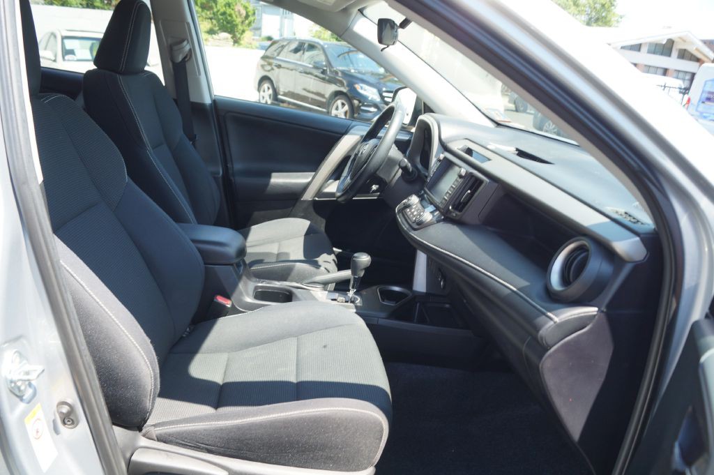 2016 Toyota Rav4 Image 21