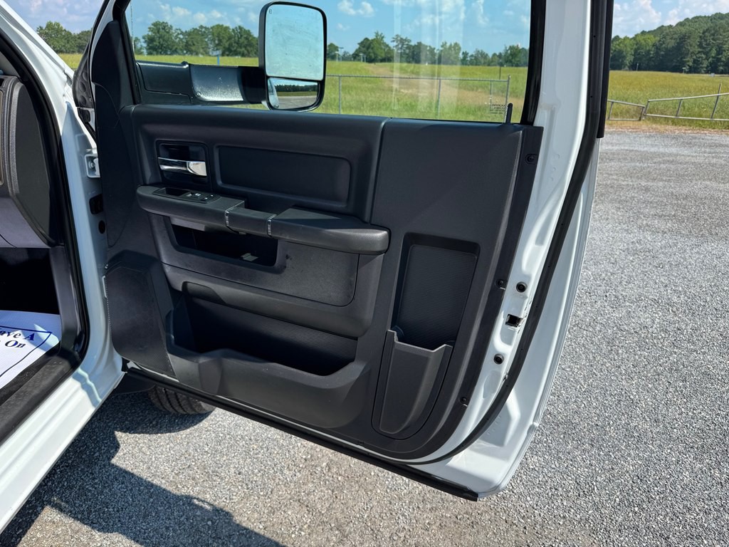 2012 Dodge Ram Image 12
