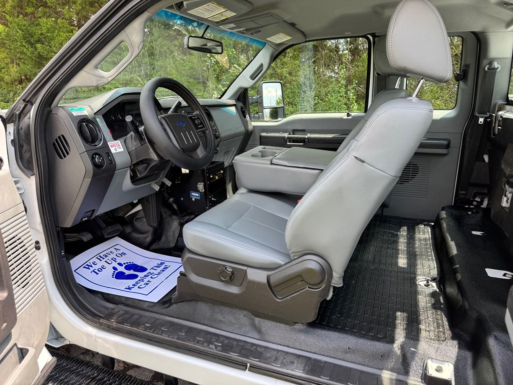 2014 Ford F-350 Image 9