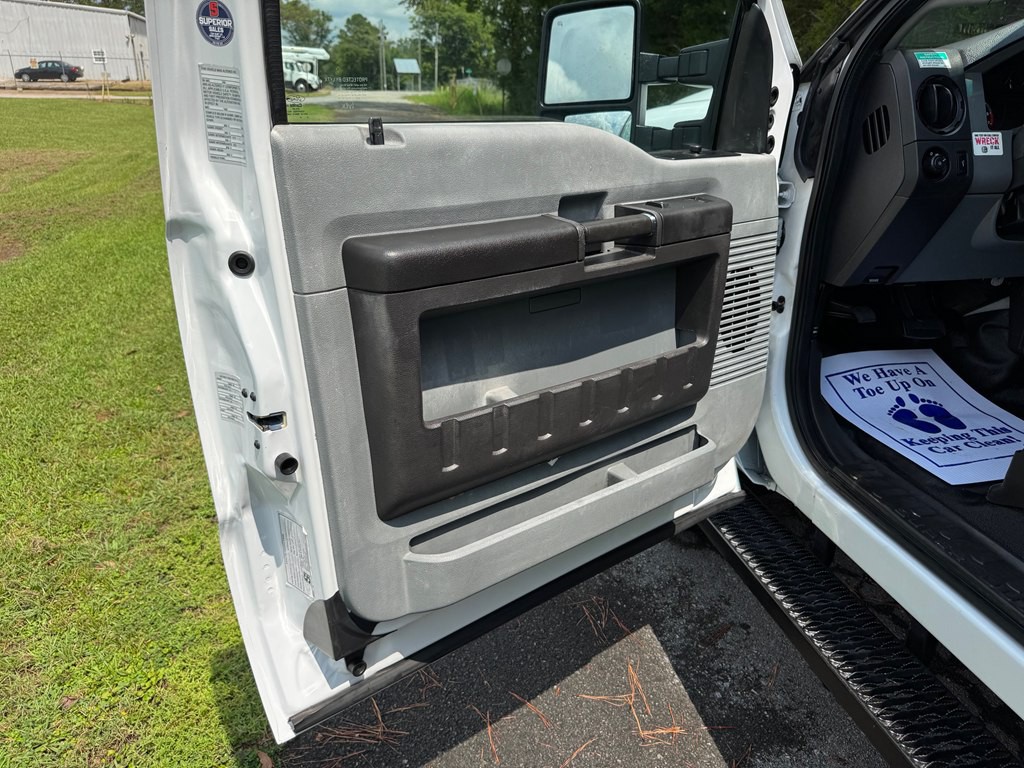 2014 Ford F-350 Image 10