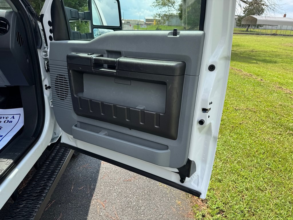2014 Ford F-350 Image 18