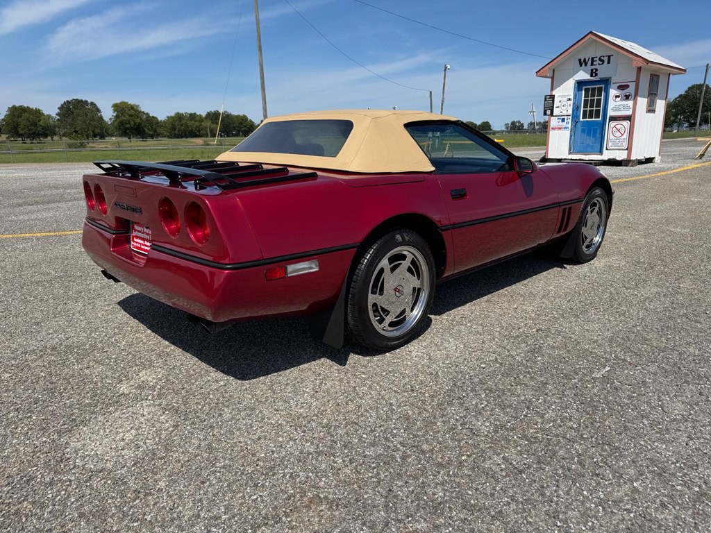 1989 Chevrolet Corvette Image 5