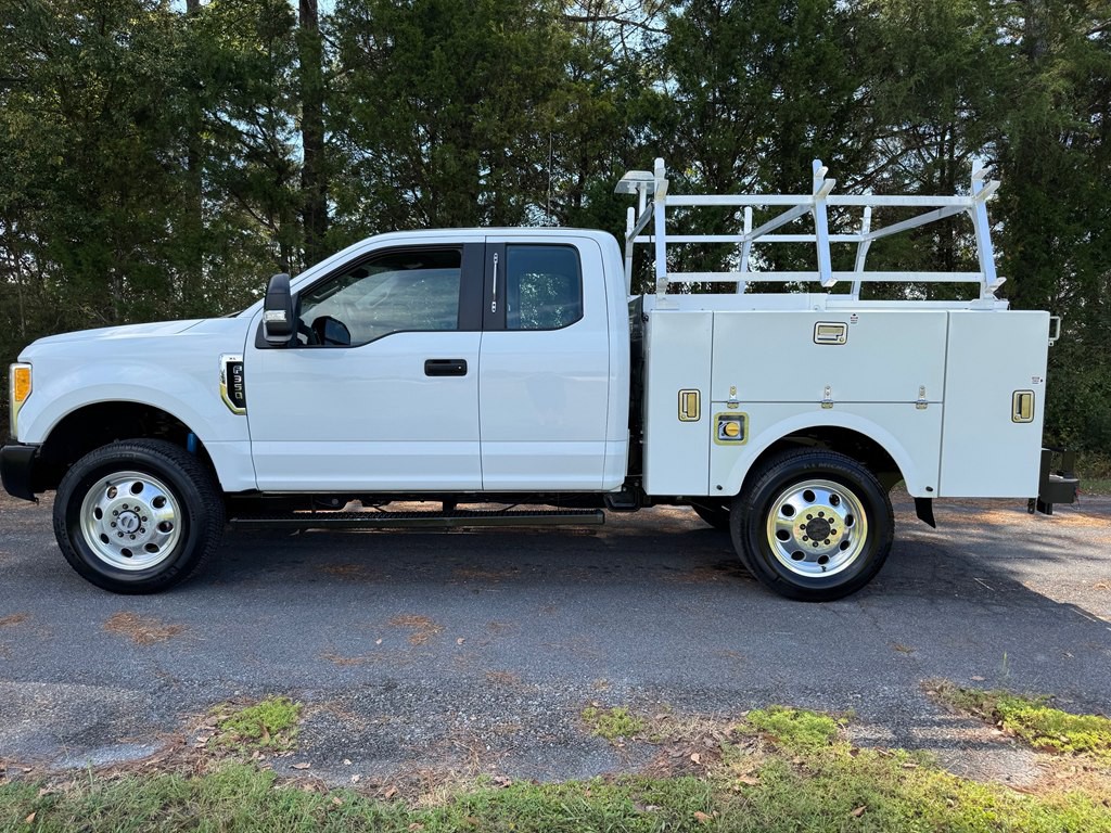 2017 Ford F-350 Image 4