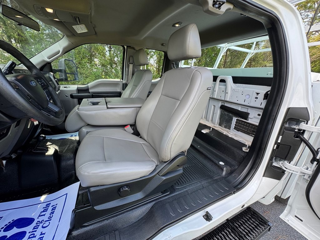 2017 Ford F-350 Image 10