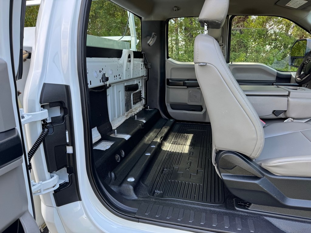 2017 Ford F-350 Image 13