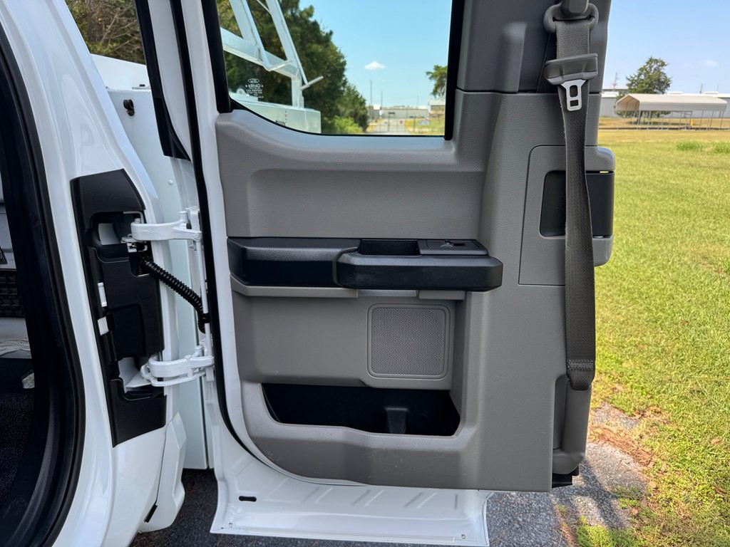 2017 Ford F-350 Image 18