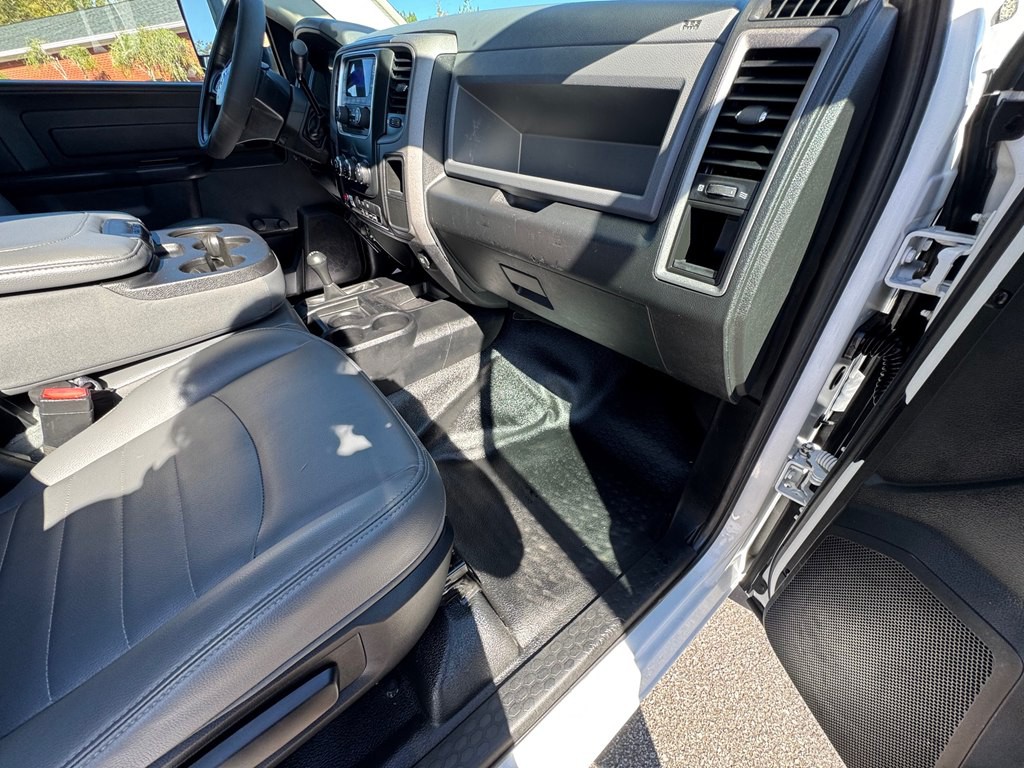 2016 RAM 5500 Image 12