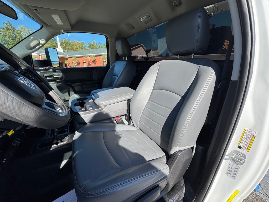 2016 RAM 5500 Image 14