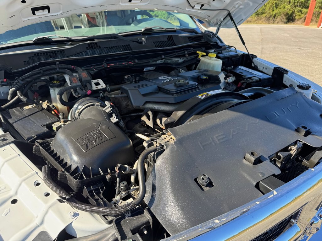 2016 RAM 5500 Image 36