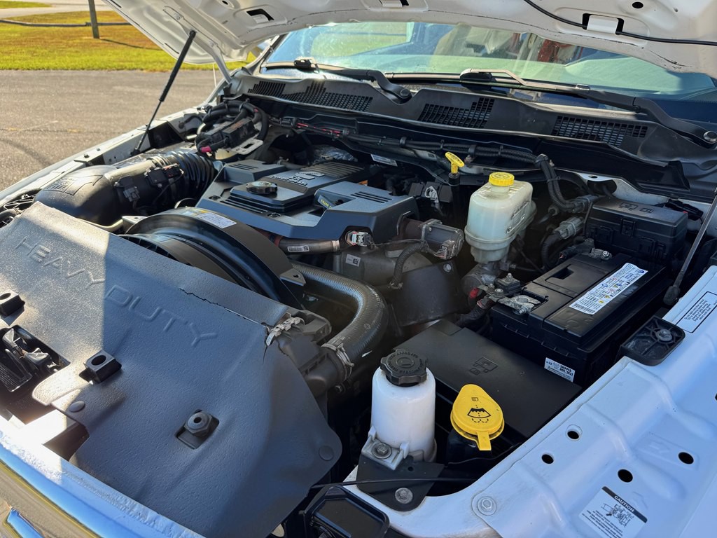 2016 RAM 5500 Image 37
