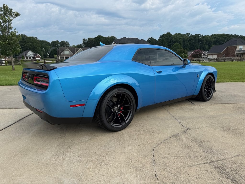 2023 Dodge Challenger Image 3