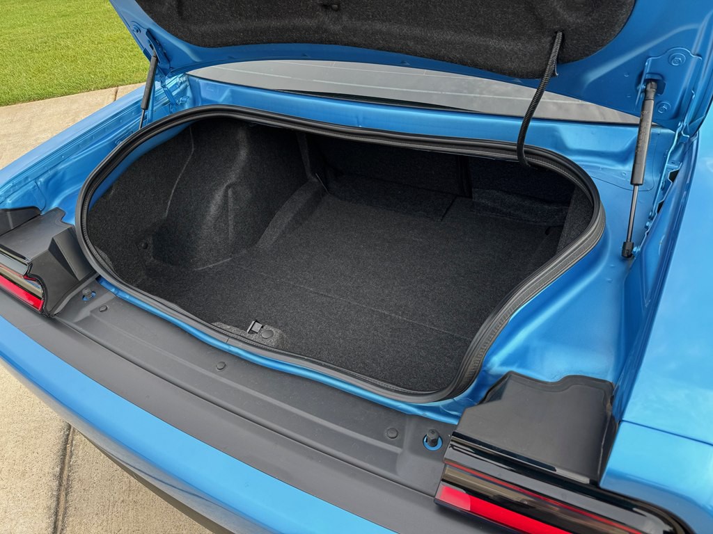 2023 Dodge Challenger Image 16