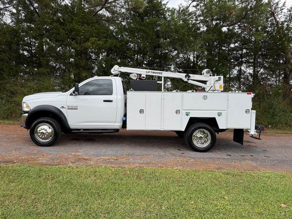 2018 RAM 5500 Image 4