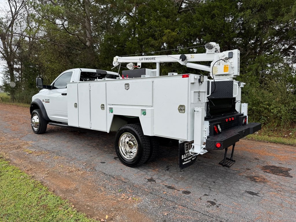 2018 RAM 5500 Image 6