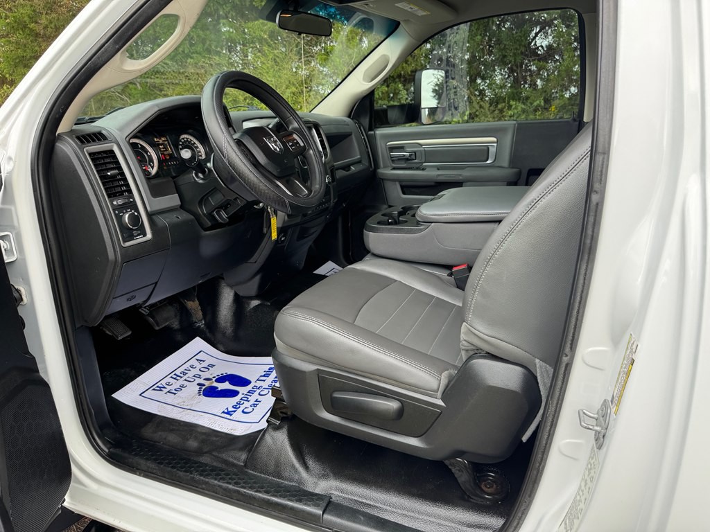 2018 RAM 5500 Image 9