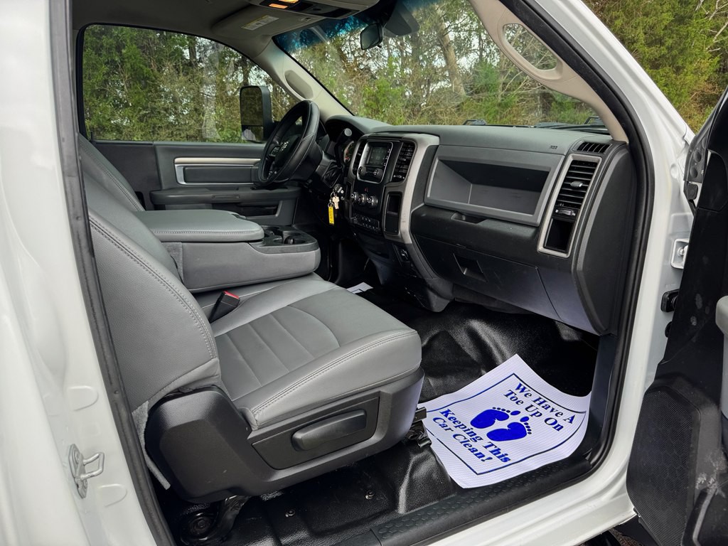 2018 RAM 5500 Image 12