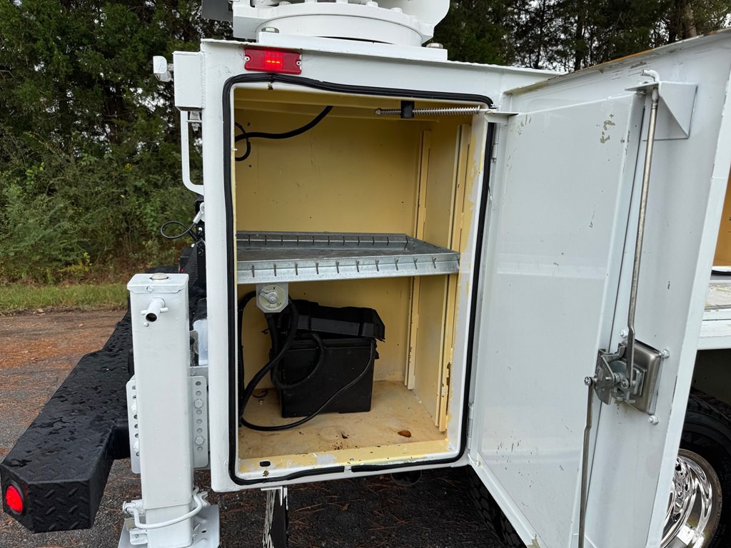 2018 RAM 5500 Image 17