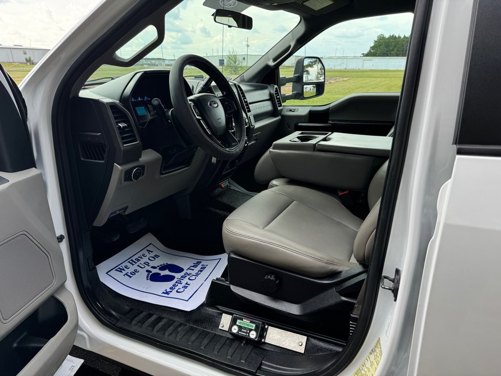 2019 Ford F-350 Image 9