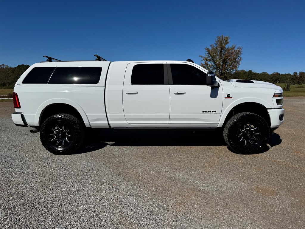 2025 RAM 3500 Image 4