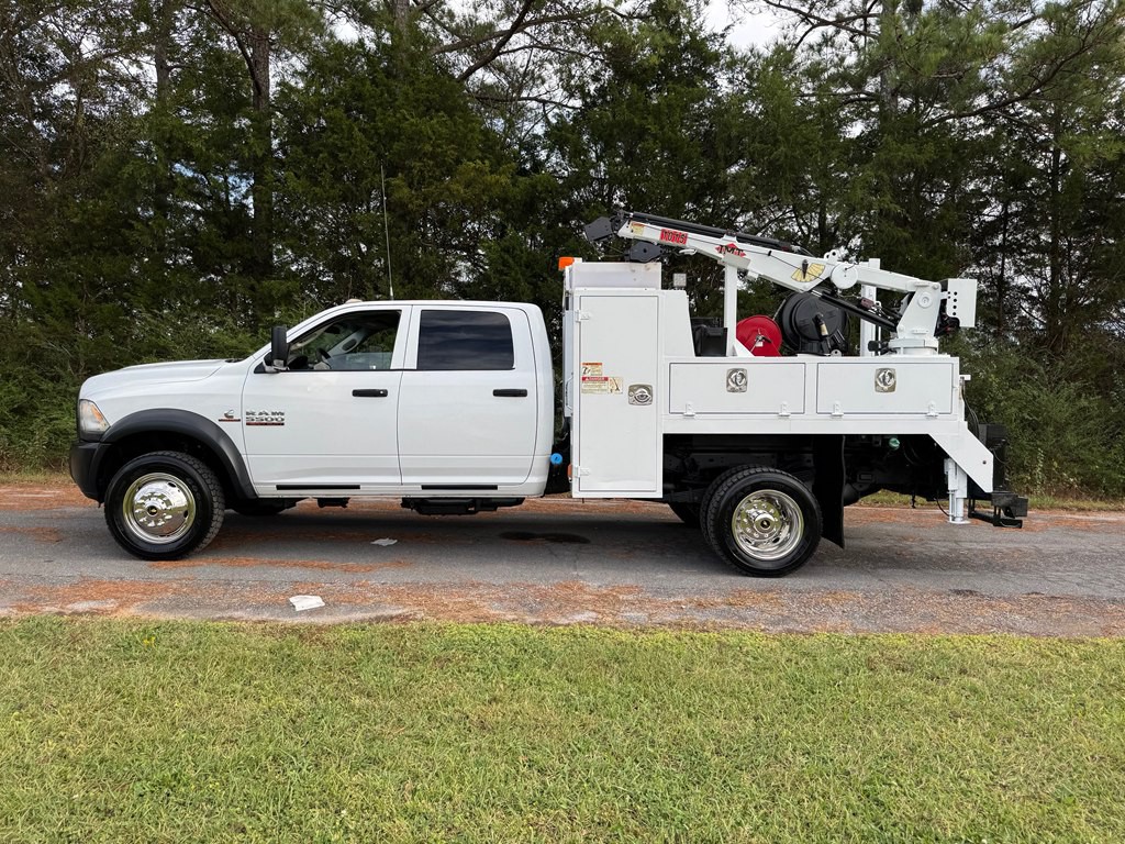 2014 RAM 5500 Image 2