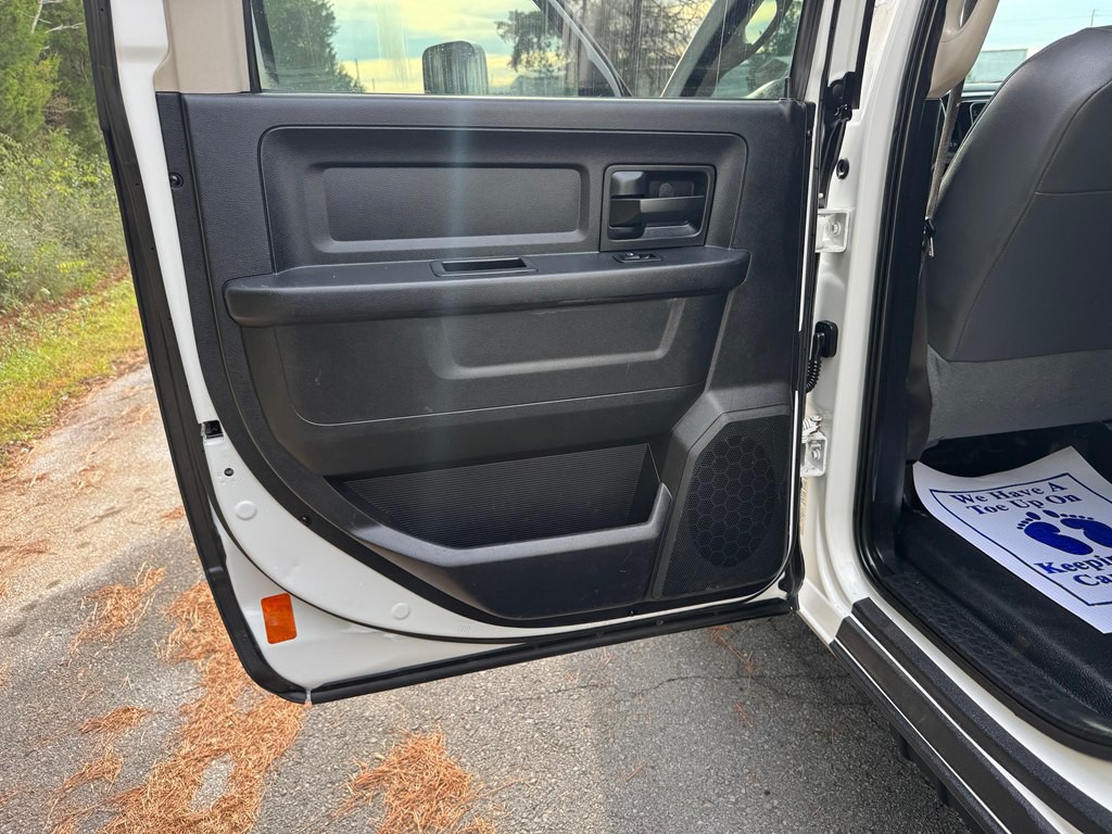 2014 RAM 5500 Image 11