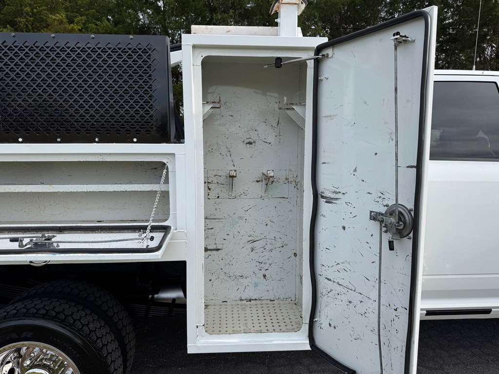 2014 RAM 5500 Image 19