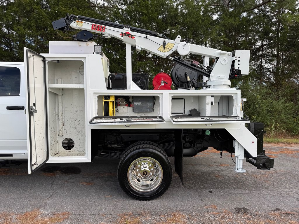 2014 RAM 5500 Image 25