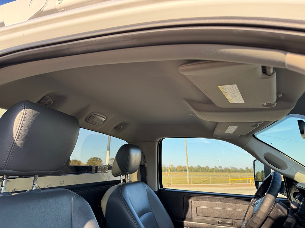 2016 RAM 5500 Image 14