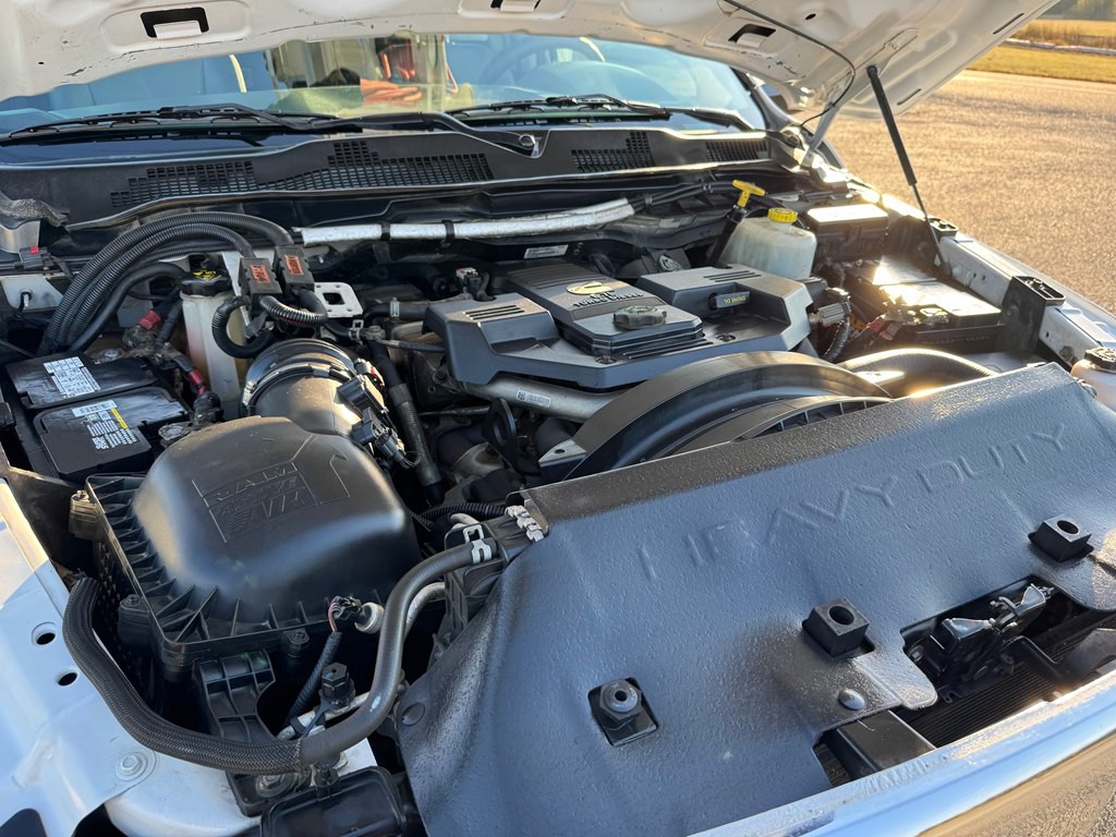 2016 RAM 5500 Image 24