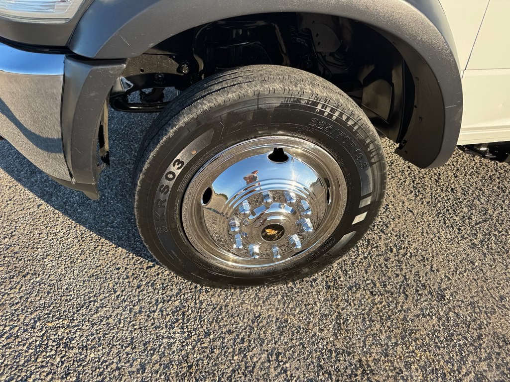 2016 RAM 5500 Image 30