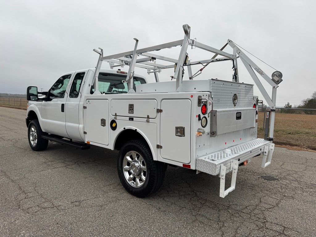 2011 Ford F-350 Image 5