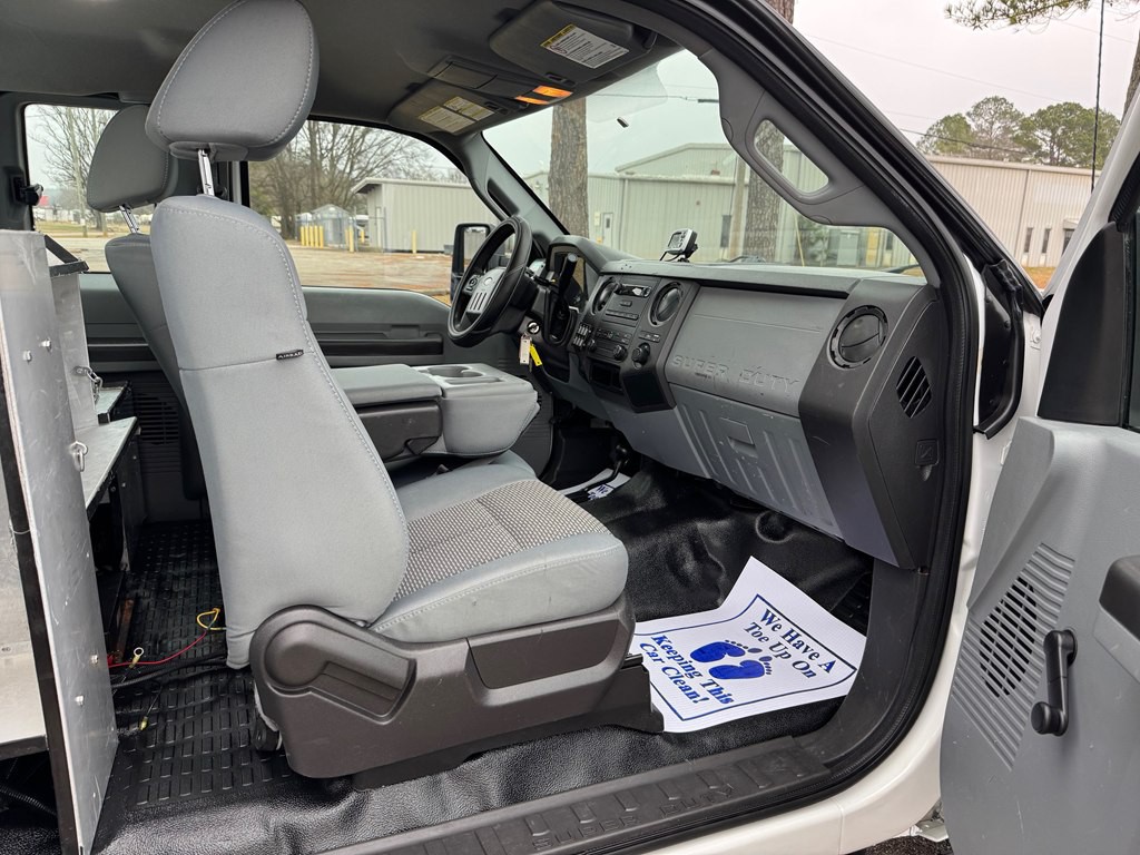 2011 Ford F-350 Image 11