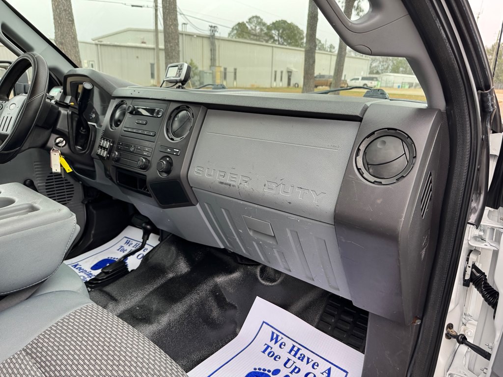 2011 Ford F-350 Image 14
