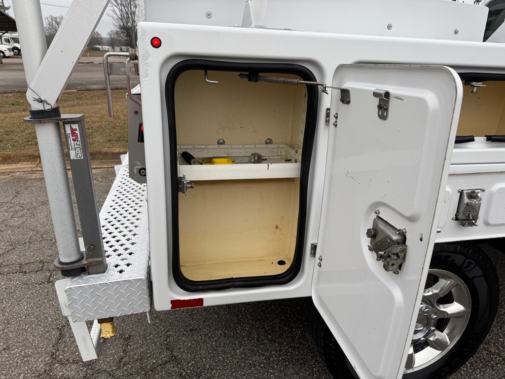 2011 Ford F-350 Image 15