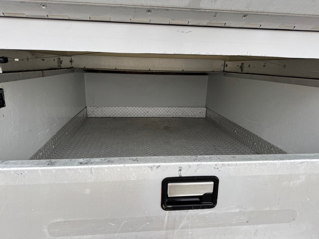 2011 Ford F-350 Image 23