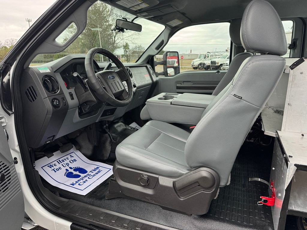 2011 Ford F-350 Image 9