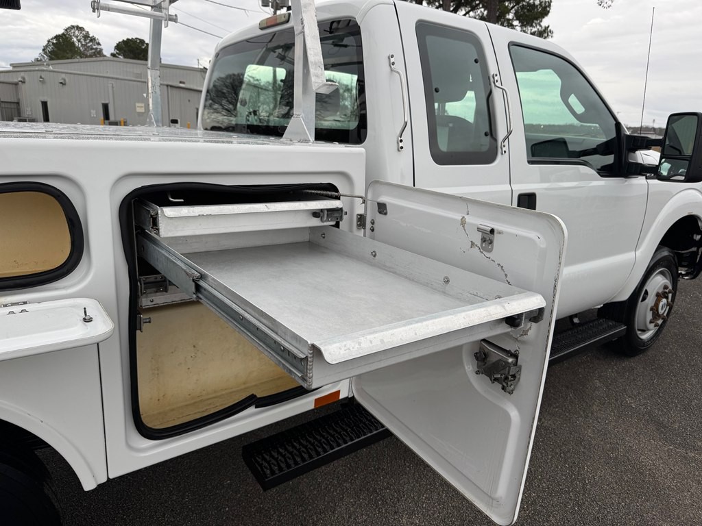 2011 Ford F-350 Image 26