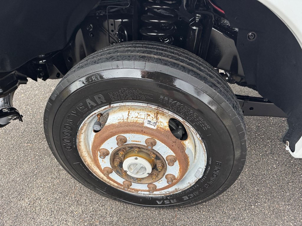 2011 Ford F-350 Image 30