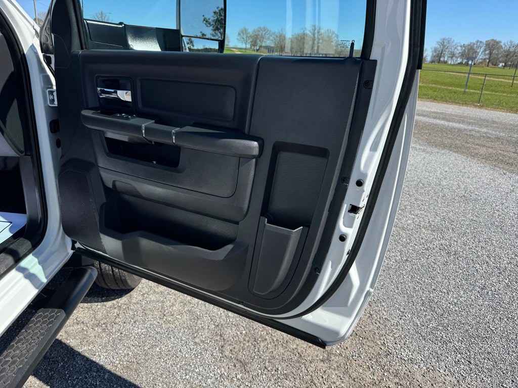 2012 Dodge Ram Image 12