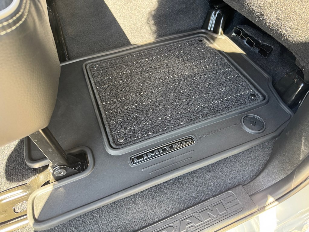 2025 RAM 3500 Image 18