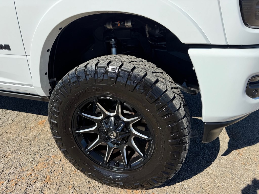 2025 RAM 3500 Image 32