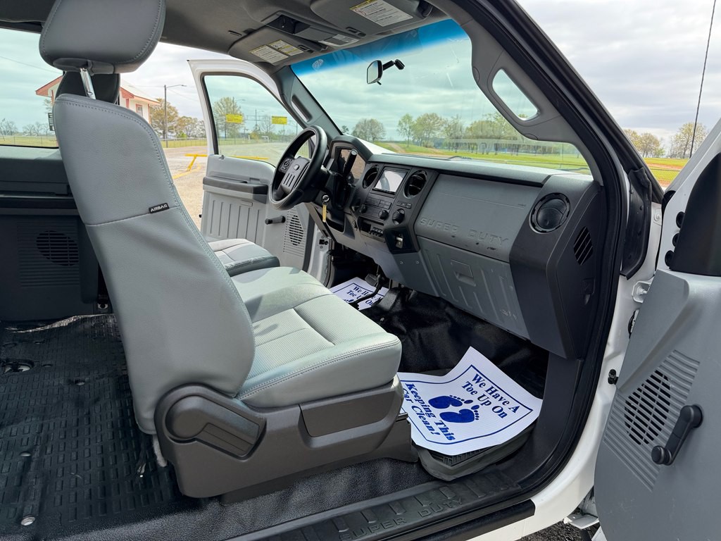 2015 Ford F-250 Image 12