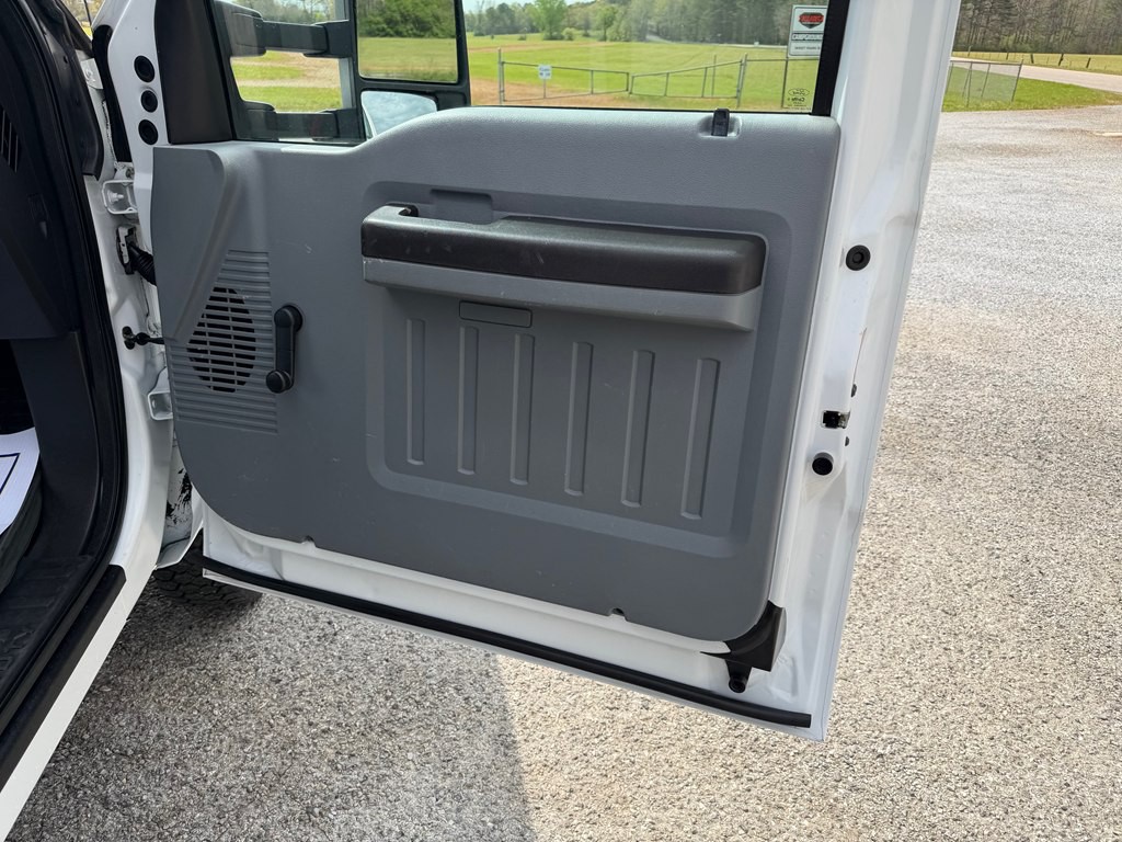 2015 Ford F-250 Image 13