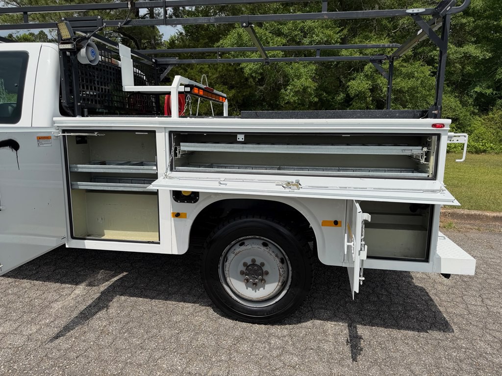 2015 Ford F-350 Image 17