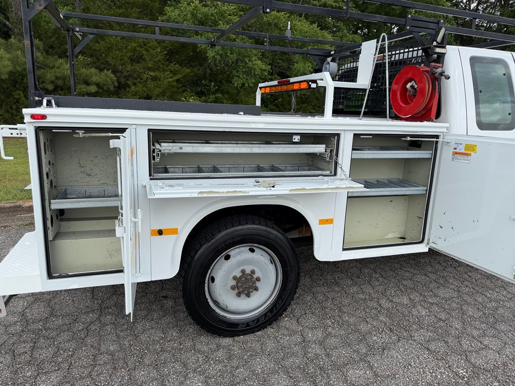 2015 Ford F-350 Image 25