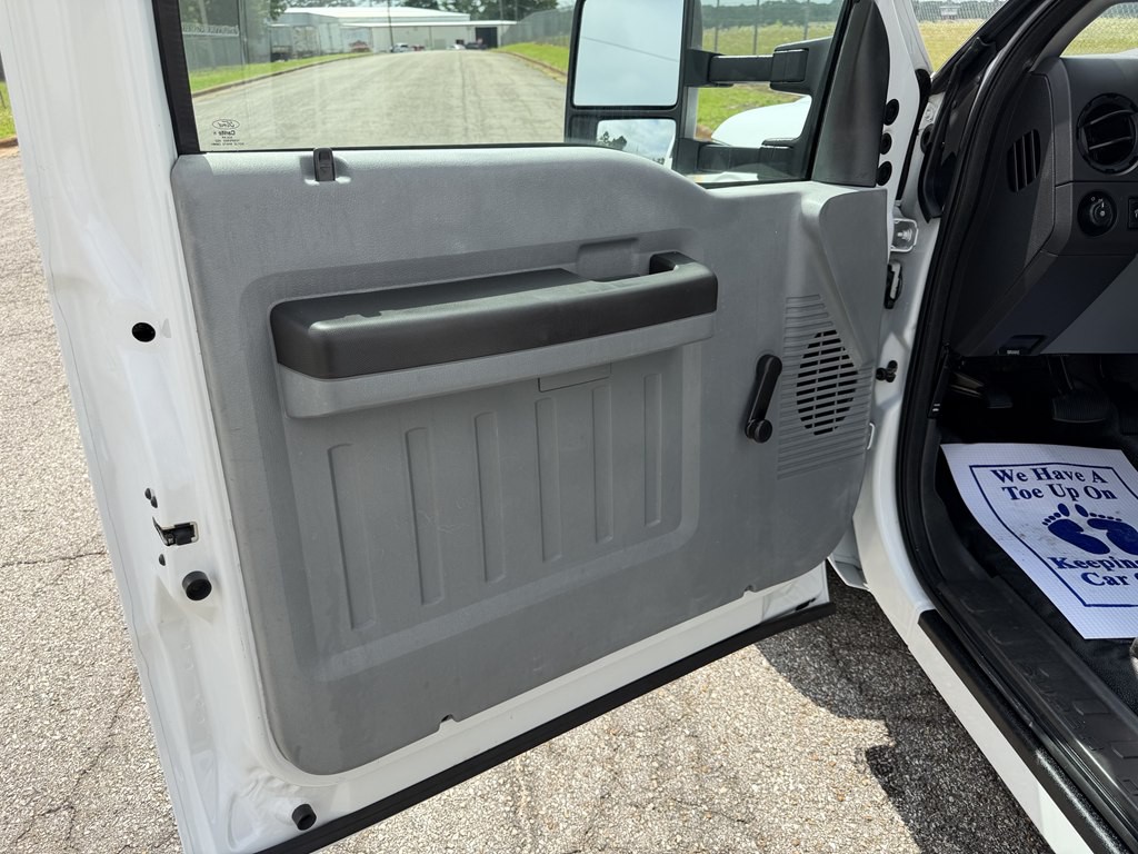2012 Ford F-350 Image 9