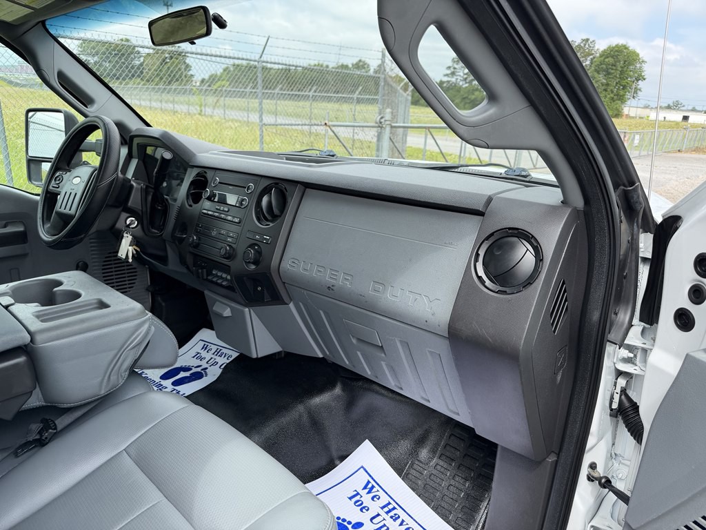 2012 Ford F-350 Image 12