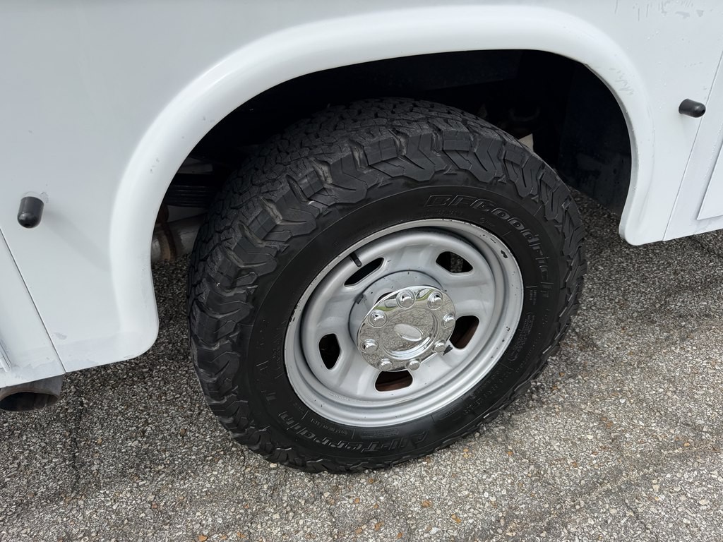 2012 Ford F-350 Image 28